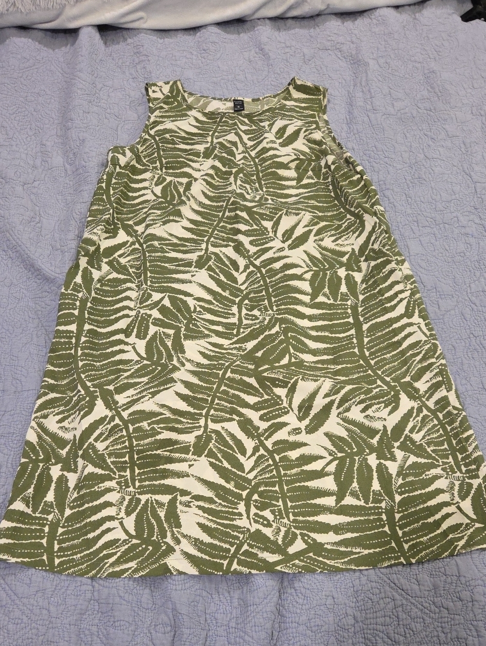 Leaf-Print Sleeveless Midi Dress in Olive Green and Cream Size XL, New In Bag!